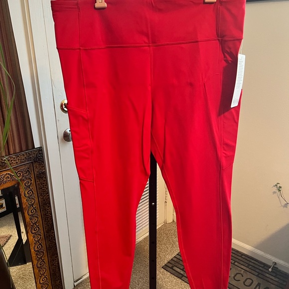 LULULEMON NWT AUTHENTIC FAST FREE WEIGHTLESS NULUX FABRIC RED LEGGINGS - Picture 12 of 16
